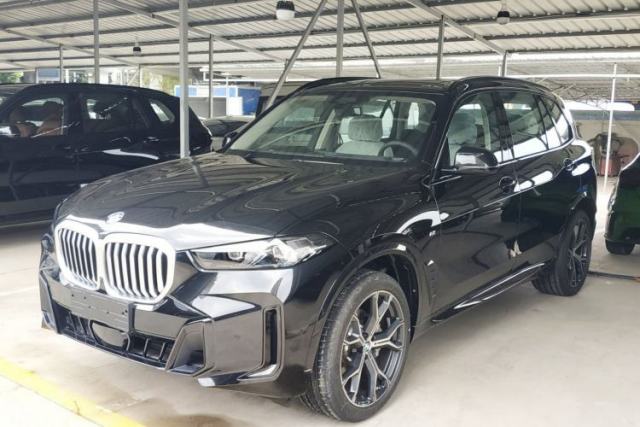 Used BMW X5 2026 Model, Facelifted xDrive 30Li Premium M Sport Night Package