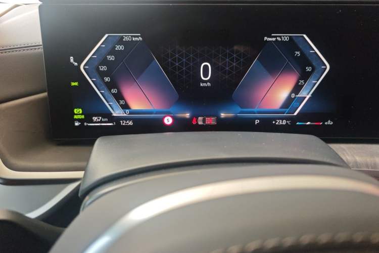 Used BMW X5 2026 Model, Facelifted xDrive 30Li Premium M Sport Night Package Instrument Cluster