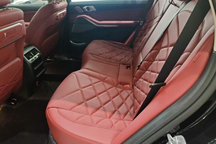 Used BMW X5 2025 Model, xDrive 30Li Prestige M Sport Night Package Interior 1