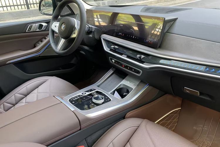 Used BMW X5 2026 Model, xDrive 30Li Prestige M Sport Night Package Interior 11