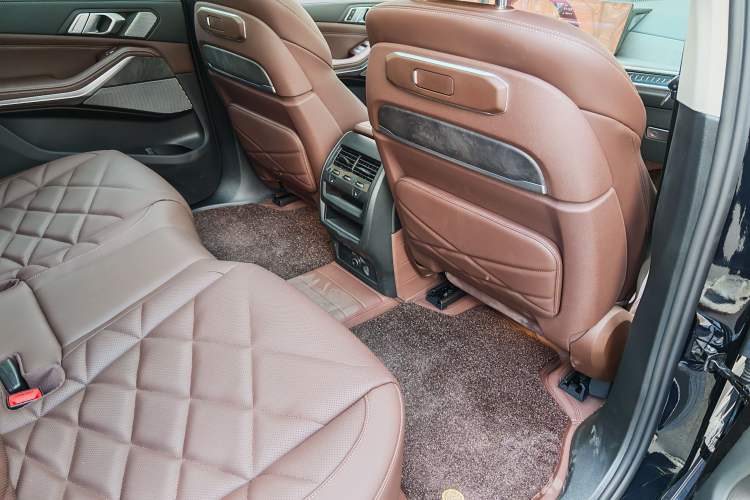 Used BMW X5 2026 Model, xDrive 30Li Prestige M Sport Night Package Interior 2