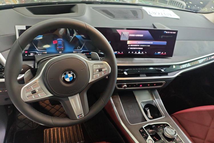 Used BMW X5 2025 Model, xDrive 30Li Prestige M Sport Night Package Interior 3