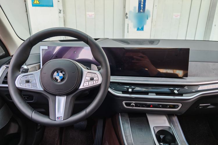 Used BMW X5 2026 Model, xDrive 30Li Prestige M Sport Night Package Interior 5