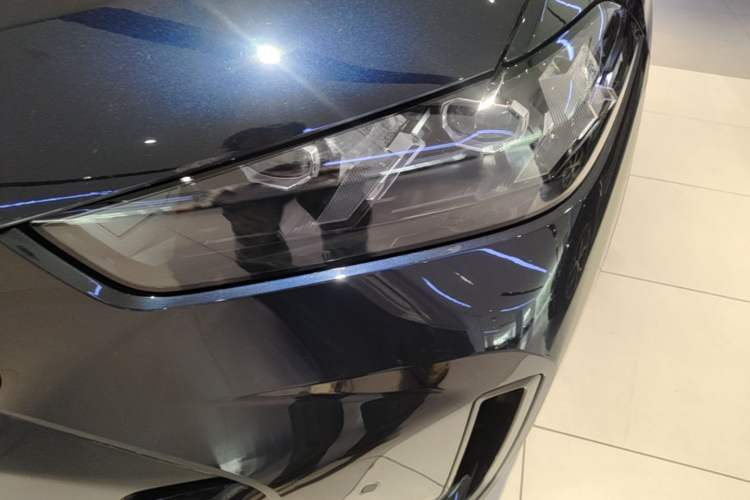 Used BMW X5 2026 Model, xDrive 30Li Prestige M Sport Night Package Left Front Headlight