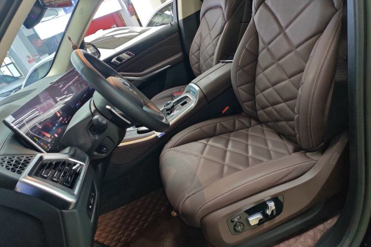 Used BMW X5 2026 Model, xDrive 30Li Prestige M Sport Night Package Left Front Seat