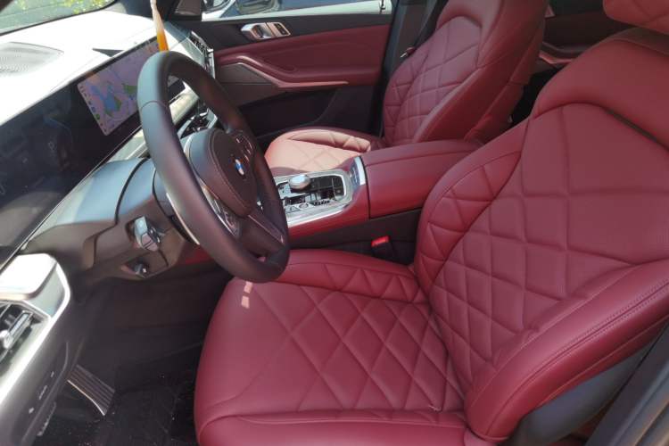 Used BMW X5 2026 Model, Facelifted xDrive 40Li M Sport Night Package Left Front Seat