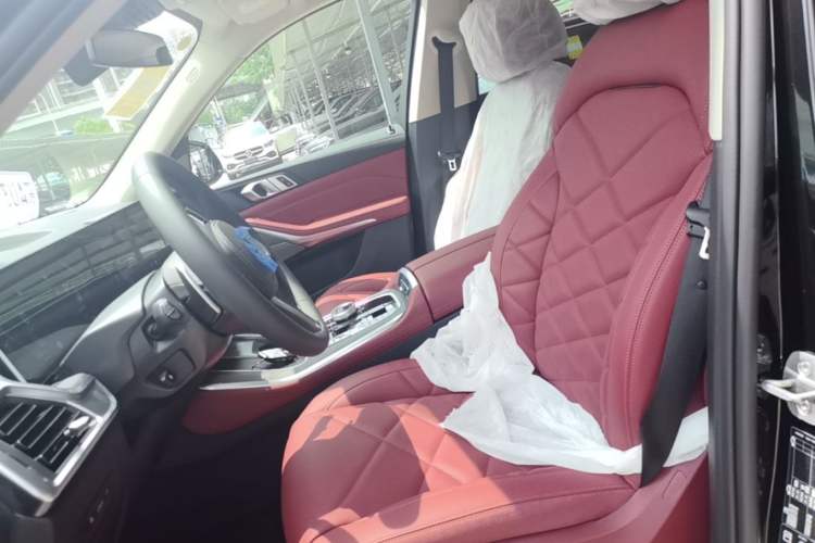 Used BMW X5 2026 Model, Facelifted xDrive 30Li Premium M Sport Night Package Left Front Seat