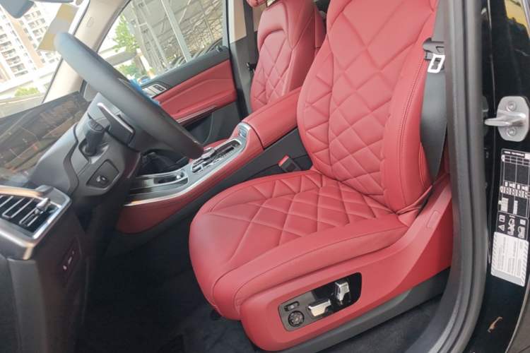 Used BMW X5 2026 Model, xDrive 30Li Prestige M Sport Night Package Left Front Seat