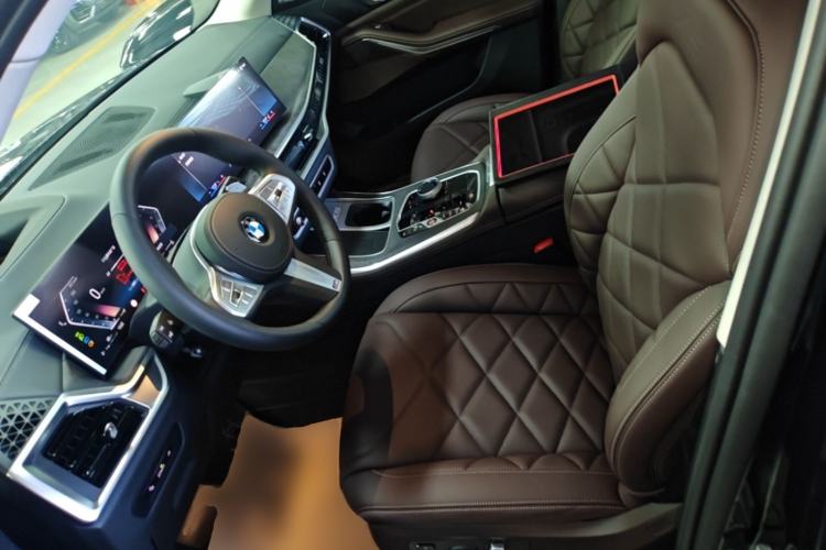 Used BMW X5 2026 Model, xDrive 30Li Prestige M Sport Night Package Left Front Seat