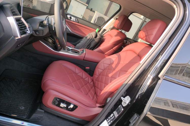 Used BMW X5 2026 Model, Facelifted xDrive 30Li Premium M Sport Night Package Left Front Seat