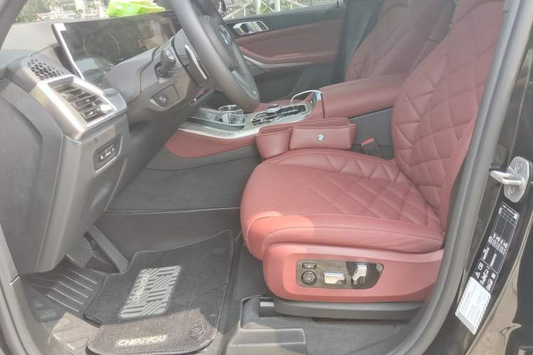 Used BMW X5 2026 Model, xDrive 40Li M Sport Night Package Left Front Seat