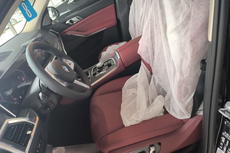 Used BMW X5 2026 Model, Facelifted xDrive 30Li Premium M Sport Night Package Left Front Seat