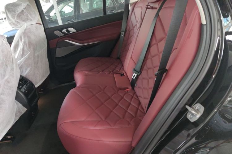 Used BMW X5 2026 Model, Facelifted xDrive 30Li Premium M Sport Night Package Left Rear Seat