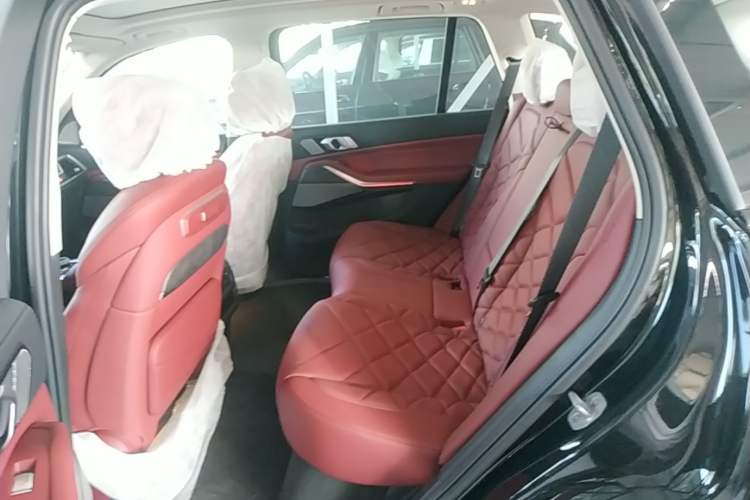 Used BMW X5 2026 Model, Facelifted xDrive 30Li Premium M Sport Night Package Left Rear Seat