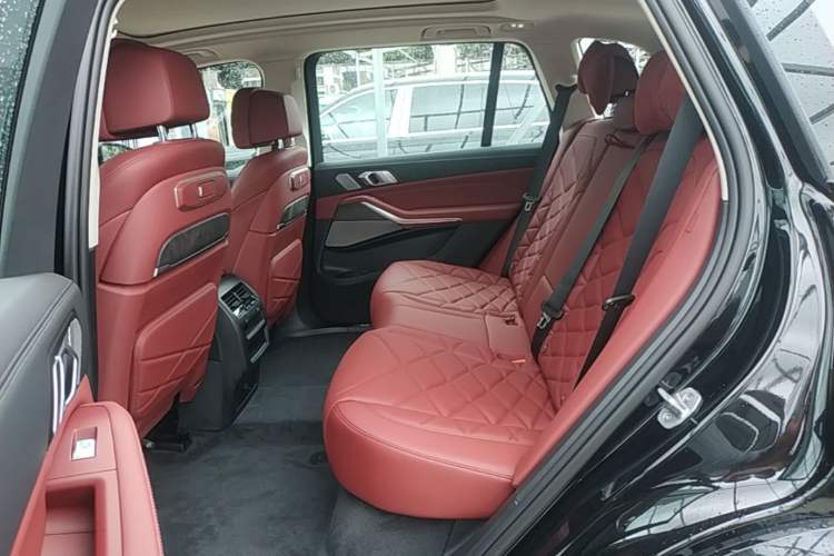 Used BMW X5 2026 Model, Facelifted xDrive 30Li Premium M Sport Night Package Left Rear Seat