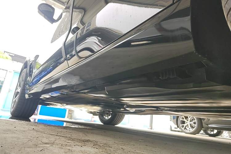 Used BMW X5 2026 Model, xDrive 30Li Prestige M Sport Night Package Left Side Sill