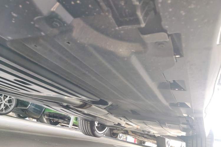 Used BMW X5 2026 Model, Facelifted xDrive 30Li Premium M Sport Night Package Left Side Sill