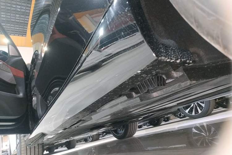 Used BMW X5 2026 Model, xDrive 40Li M Sport Night Package Left Side Sill