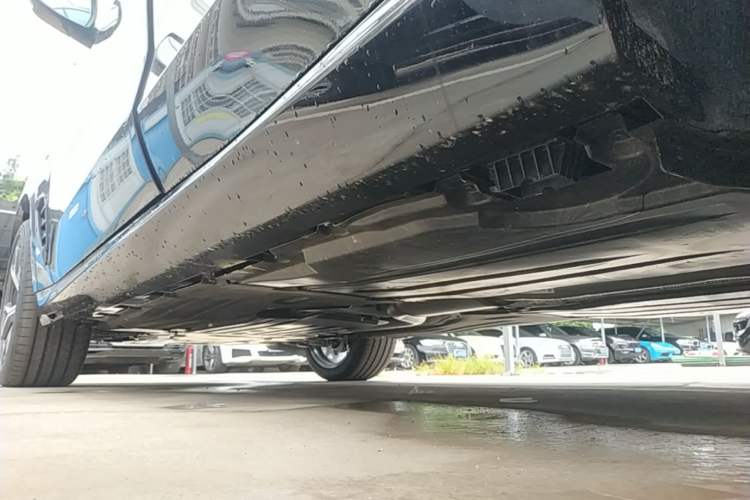 Used BMW X5 2026 Model, Facelifted xDrive 30Li Premium M Sport Night Package Left Side Sill