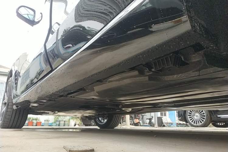 Used BMW X5 2026 Model, Facelifted xDrive 30Li Premium M Sport Night Package Left Side Sill