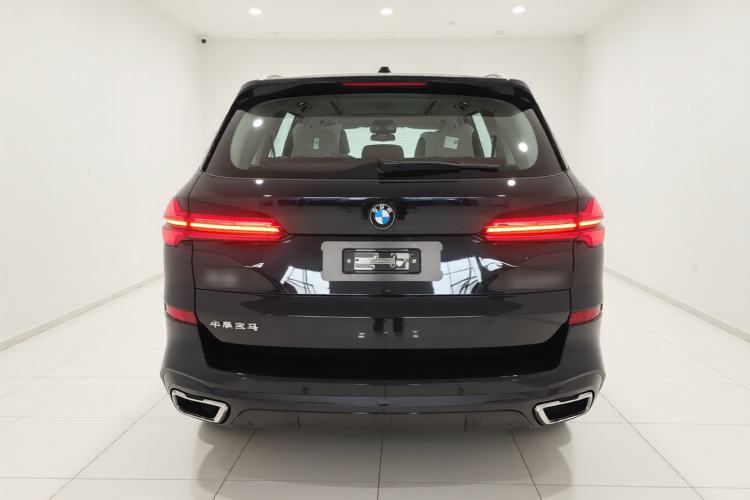 Used BMW X5 2026 Model, Facelifted xDrive 30Li Premium M Sport Night Package Rear