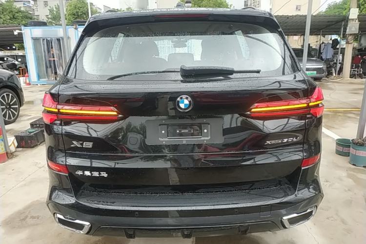 Used BMW X5 2026 Model, Facelifted xDrive 30Li Premium M Sport Night Package Rear