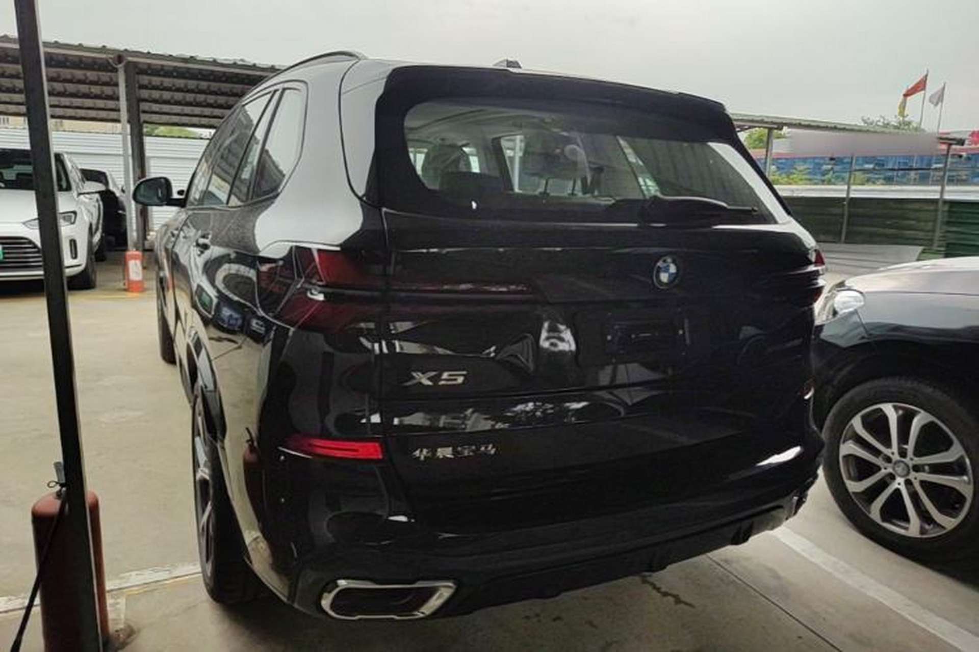 Used BMW X5 2026 Model, Facelifted xDrive 30Li Premium M Sport Night Package Rear Left 45 Deg
