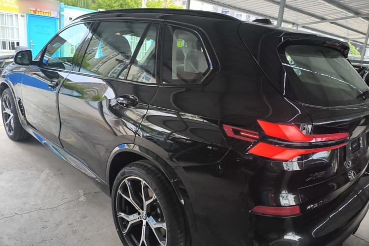 Used BMW X5 2026 Model, Facelifted xDrive 30Li Premium M Sport Night Package Rear Left 45 Deg