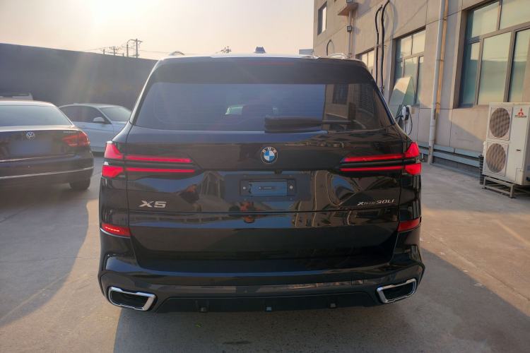 Used BMW X5 2026 Model, Facelifted xDrive 30Li Premium M Sport Night Package Rear