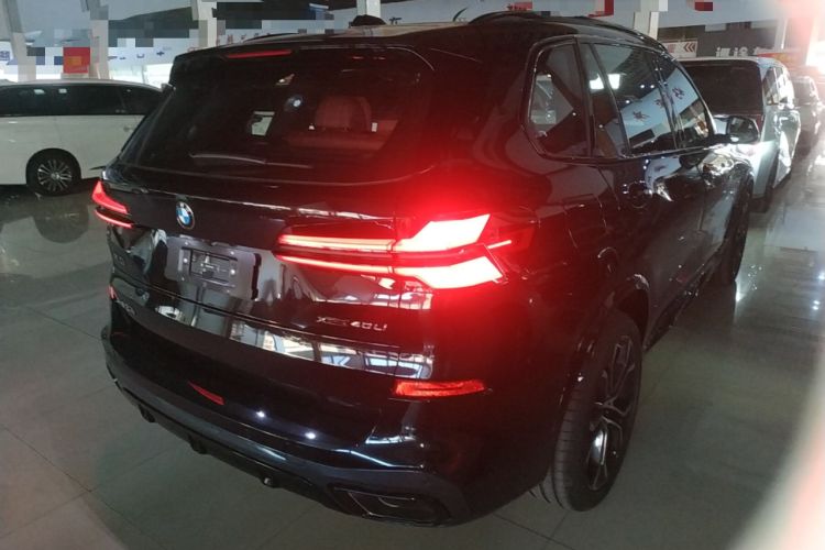 Used BMW X5 2026 Model, xDrive 40Li M Sport Night Package Rear Right 45 Deg