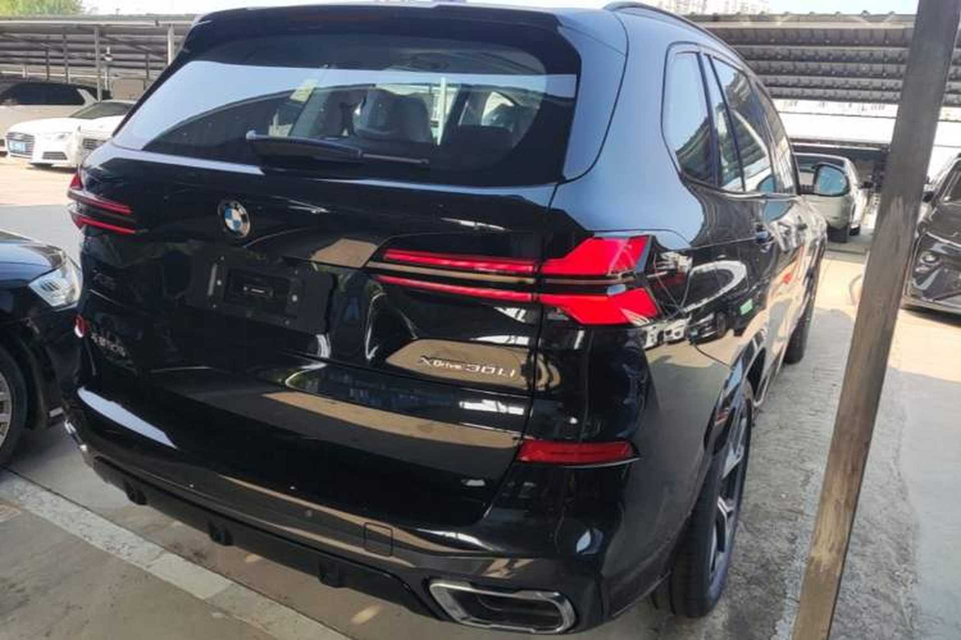 Used BMW X5 2026 Model, Facelifted xDrive 30Li Premium M Sport Night Package Rear Right 45 Deg