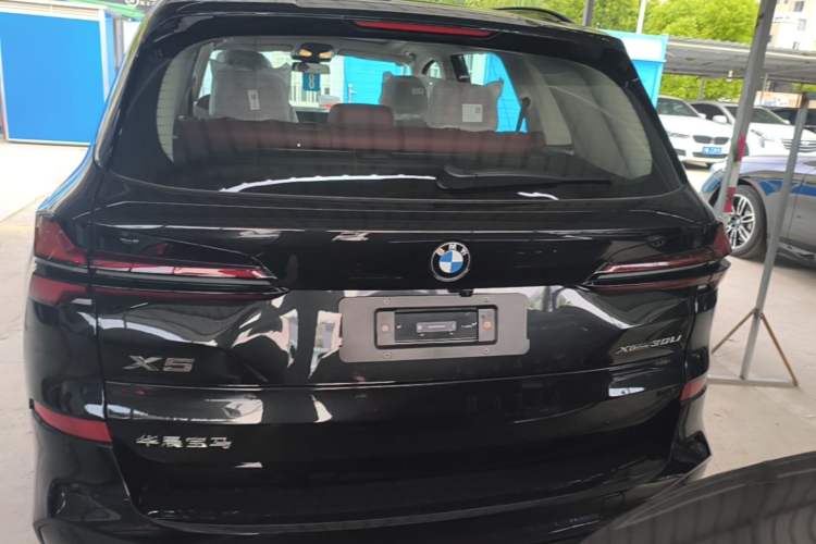 Used BMW X5 2026 Model, Facelifted xDrive 30Li Premium M Sport Night Package Rear