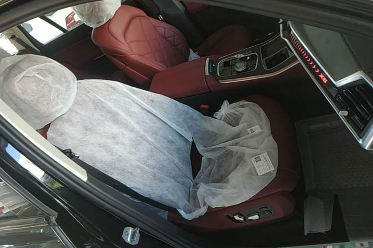 Used BMW X5 2026 Model, Facelifted xDrive 30Li Premium M Sport Night Package Right Front Seat