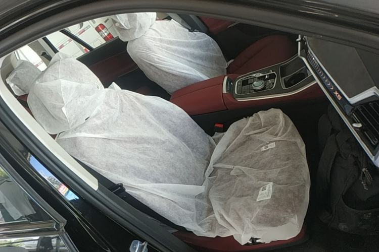 Used BMW X5 2026 Model, Facelifted xDrive 30Li Premium M Sport Night Package Right Front Seat