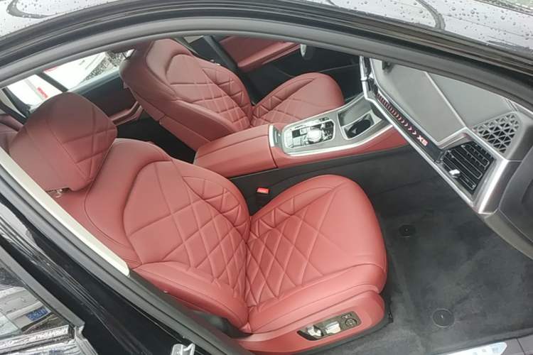 Used BMW X5 2026 Model, Facelifted xDrive 30Li Premium M Sport Night Package Right Front Seat
