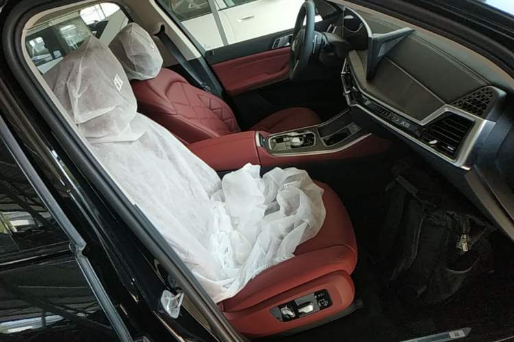 Used BMW X5 2026 Model, Facelifted xDrive 30Li Premium M Sport Night Package Right Front Seat
