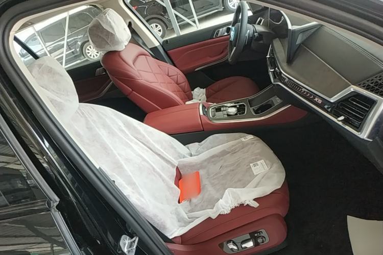 Used BMW X5 2026 Model, Facelifted xDrive 30Li Premium M Sport Night Package Right Front Seat