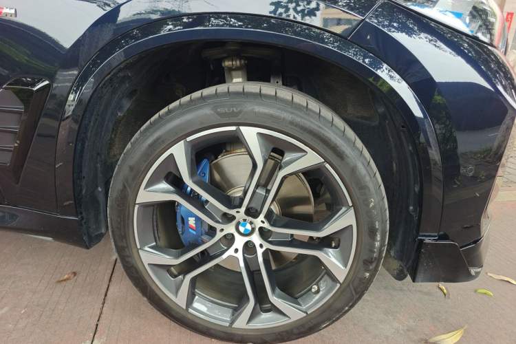 Used BMW X5 2026 Model, Facelifted xDrive 40Li M Sport Night Package Right Front Wheel Hub