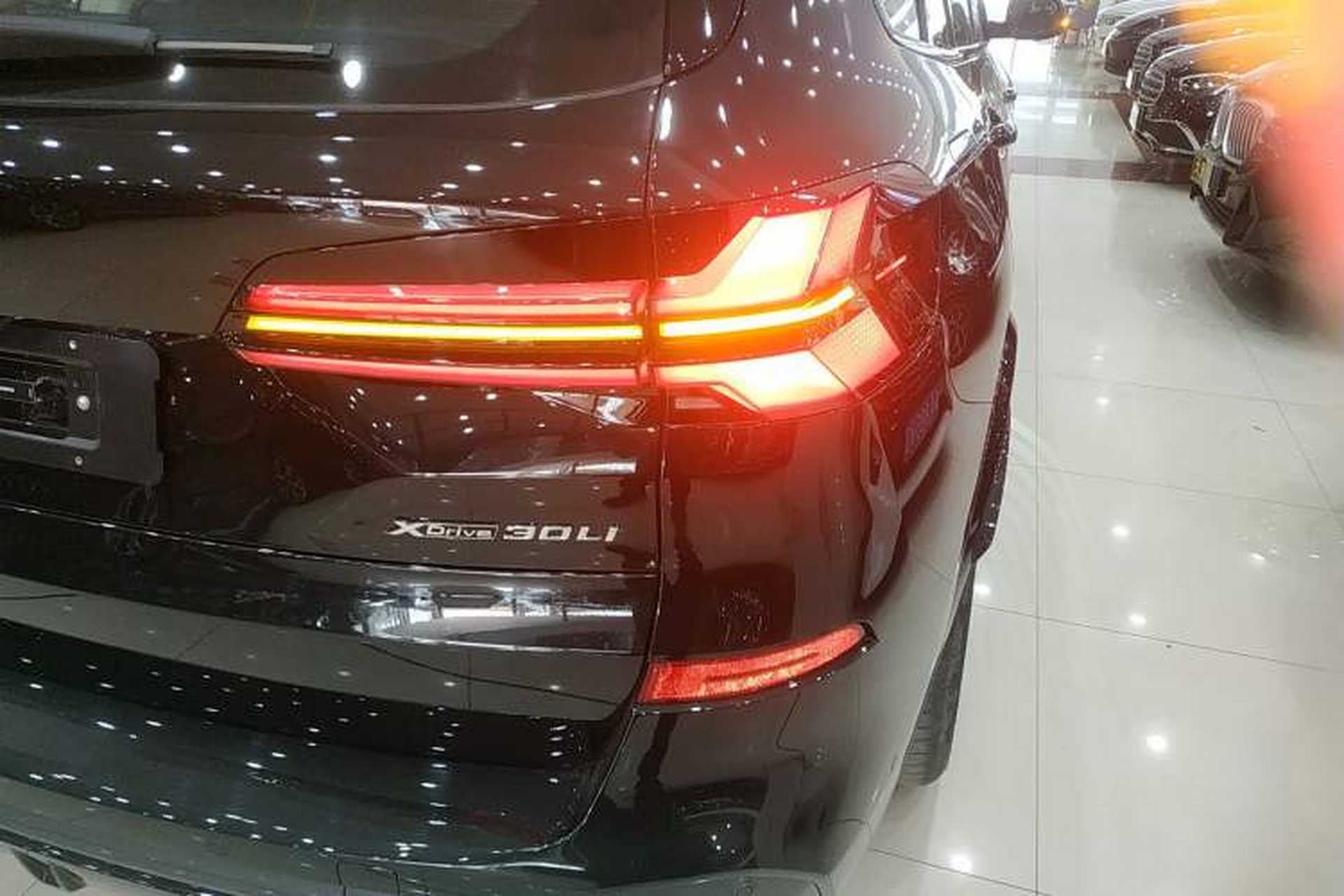 Used BMW X5 2026 Model, xDrive 30Li Prestige M Sport Night Package Right Rear Taillight