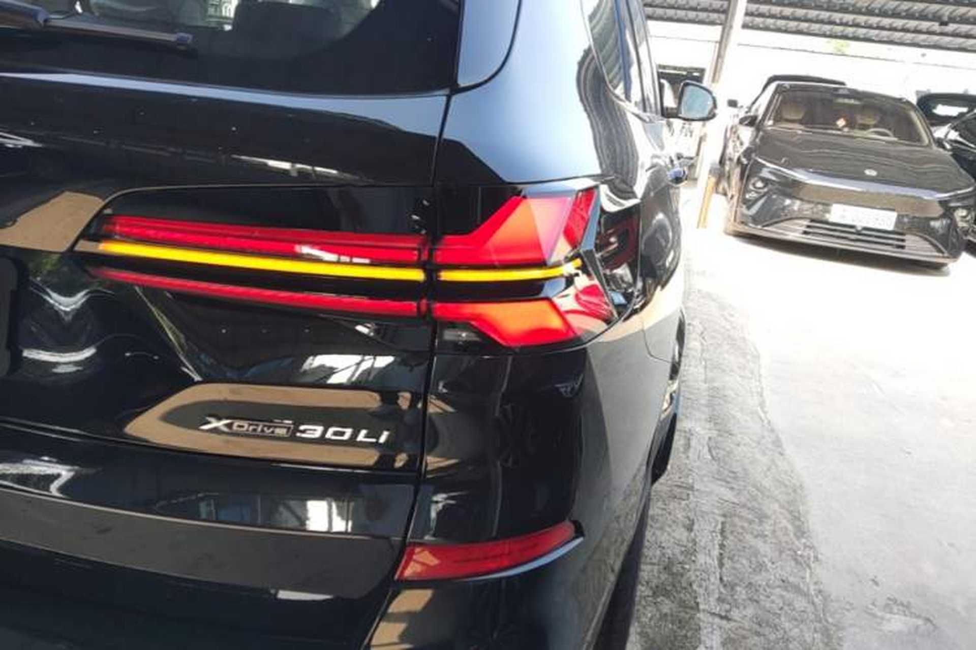 Used BMW X5 2026 Model, Facelifted xDrive 30Li Premium M Sport Night Package Right Rear Taillight