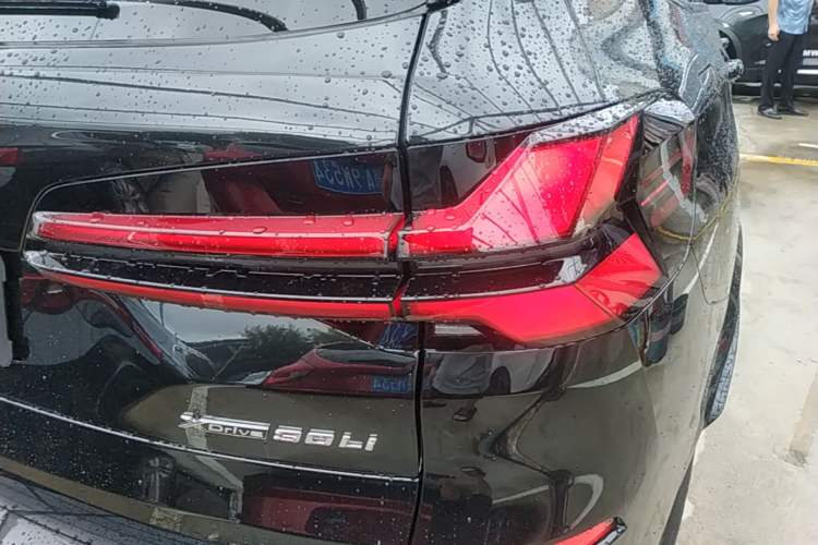 Used BMW X5 2026 Model, Facelifted xDrive 30Li Premium M Sport Night Package Right Rear Taillight