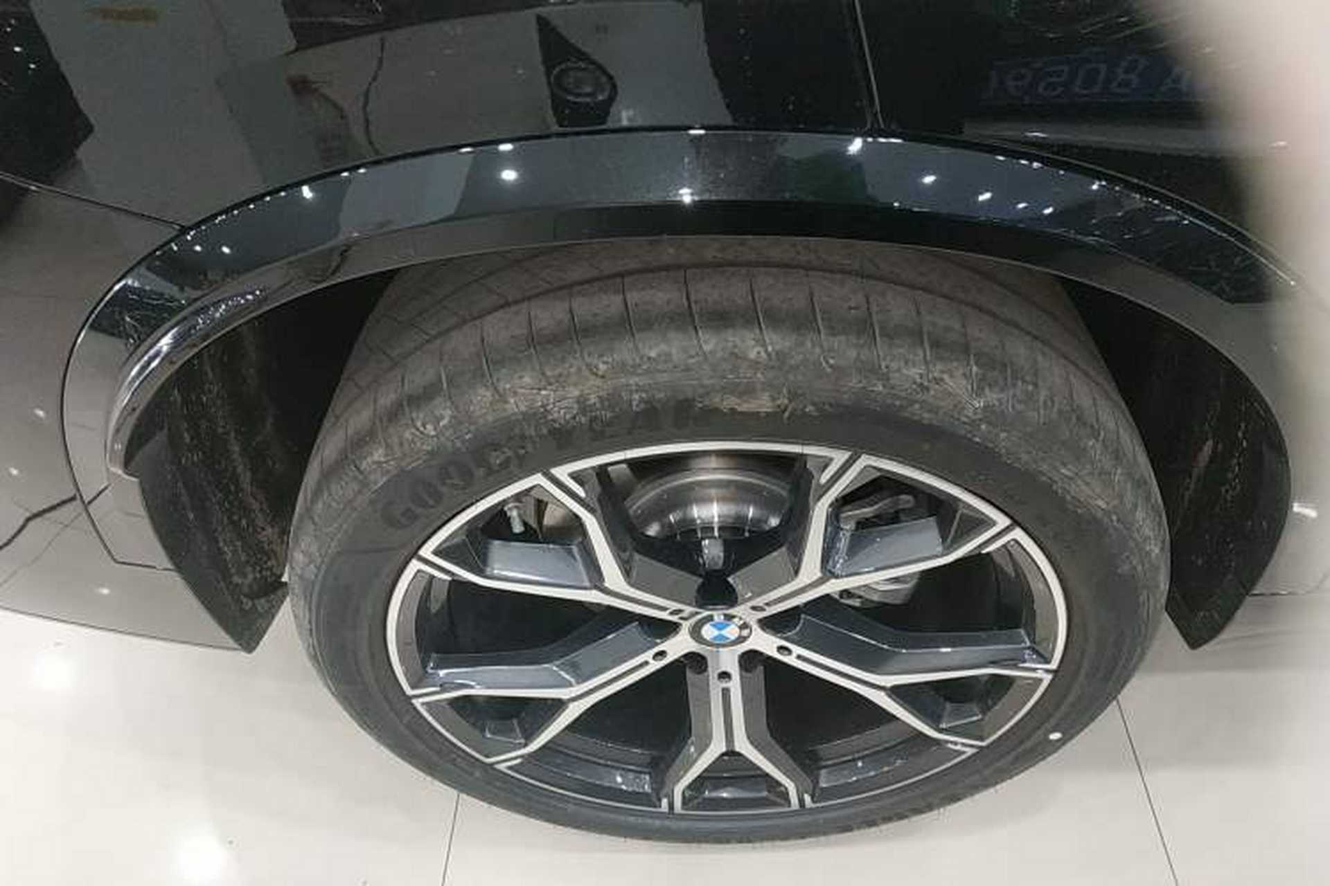 Used BMW X5 2026 Model, xDrive 30Li Prestige M Sport Night Package Right Rear Wheel Hub