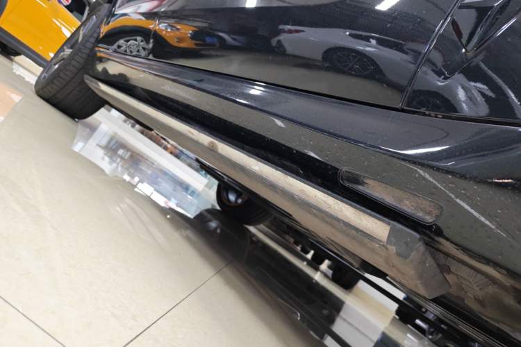 Used BMW X5 2026 Model, xDrive 30Li Prestige M Sport Night Package Right Side Sill