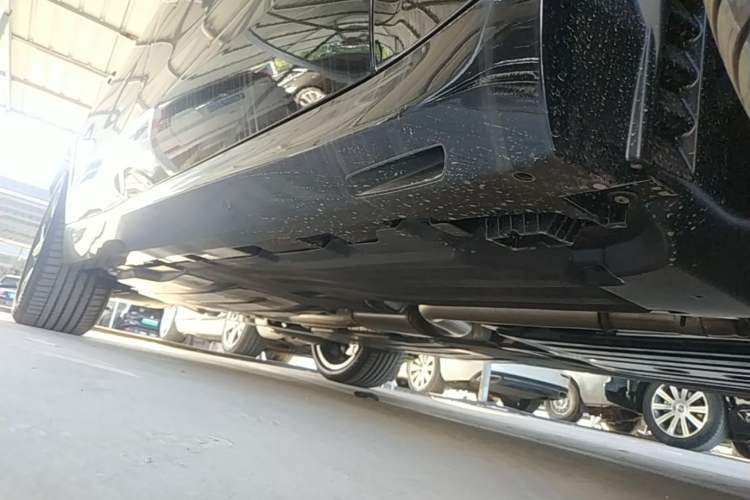 Used BMW X5 2026 Model, Facelifted xDrive 30Li Premium M Sport Night Package Right Side Sill