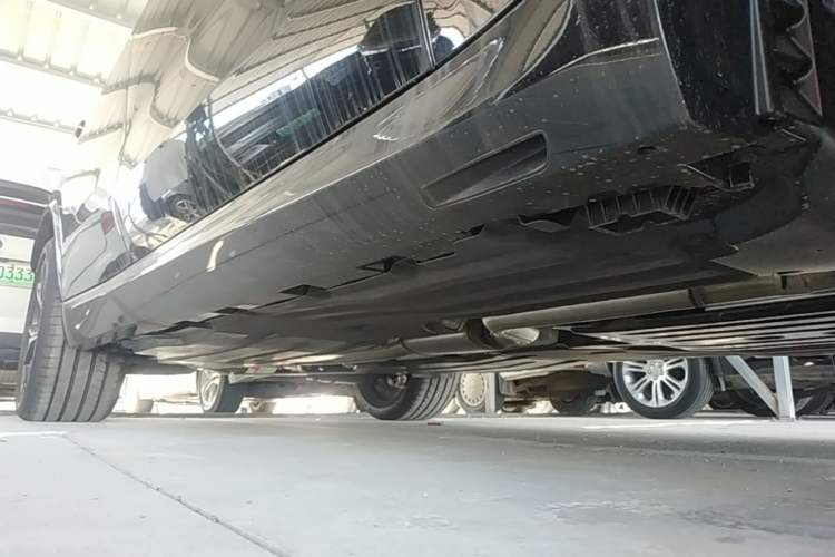 Used BMW X5 2026 Model, Facelifted xDrive 30Li Premium M Sport Night Package Right Side Sill