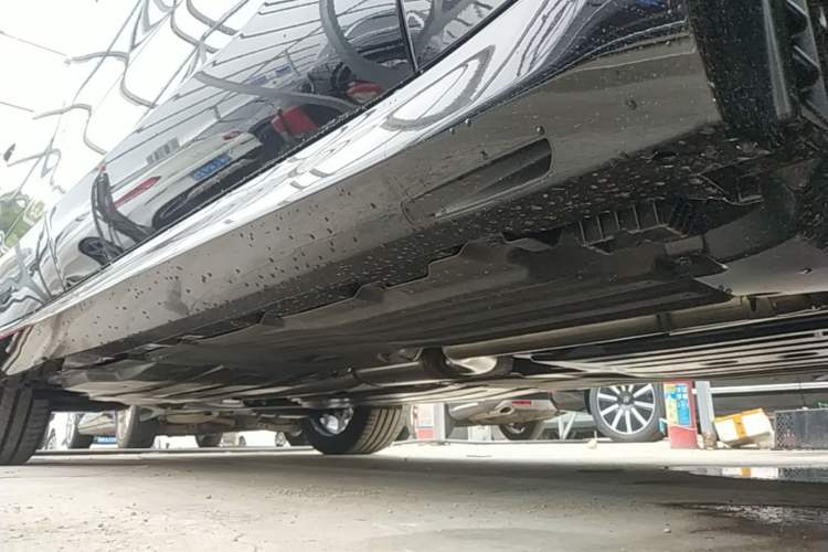 Used BMW X5 2026 Model, Facelifted xDrive 30Li Premium M Sport Night Package Right Side Sill