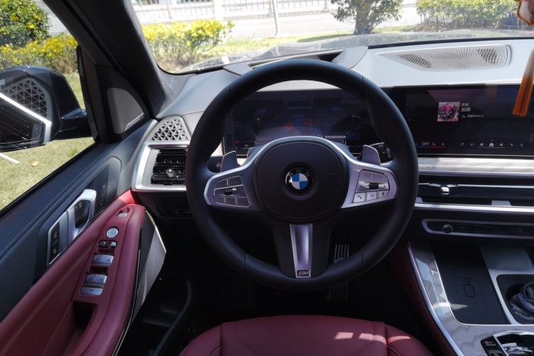 Used BMW X5 2026 Model, Facelifted xDrive 40Li M Sport Night Package Steering Wheel