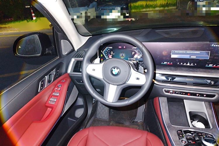 Used BMW X5 2026 Model, xDrive 30Li Prestige M Sport Night Package Steering Wheel