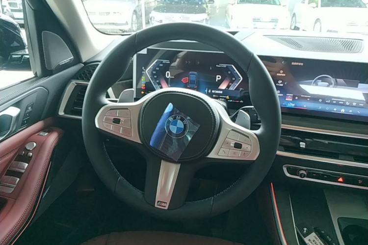 Used BMW X5 2026 Model, Facelifted xDrive 30Li Premium M Sport Night Package Steering Wheel
