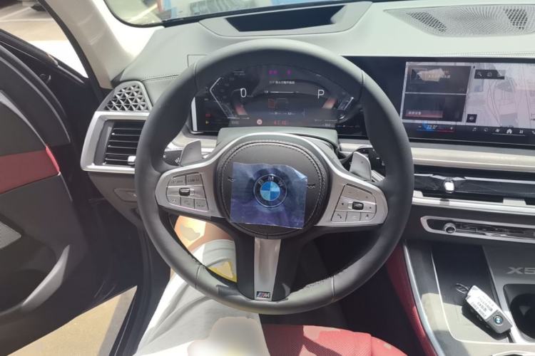 Used BMW X5 2026 Model, Facelifted xDrive 30Li Premium M Sport Night Package Steering Wheel